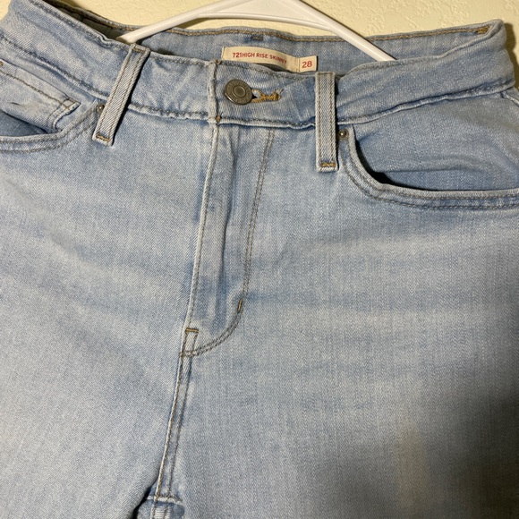 Levi’s Light Wash High Rise Skinny Women's Jeans - Size 28 - Picture 2 of 4